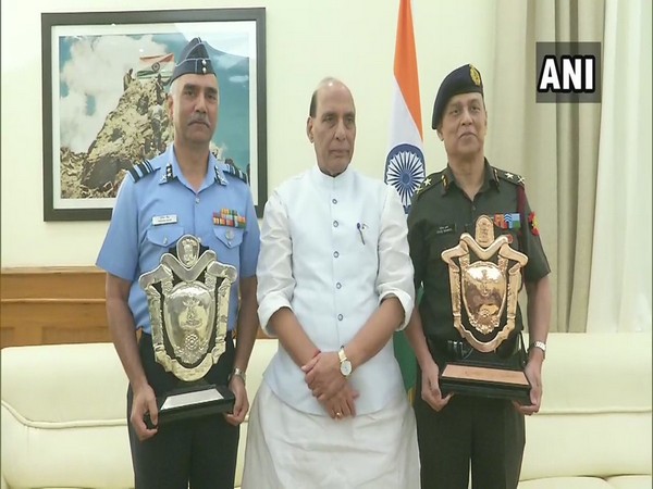 Rajnath Singh awards Raksha Mantri Trophy for Best, Second Best Command Hospitals of AFMS