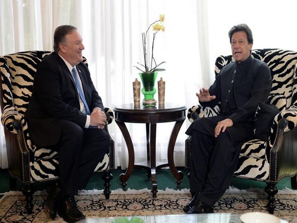 Imran Khan meets Mike Pompeo, discusses Pakistan's role in Afghan peace process and counter-terrorism