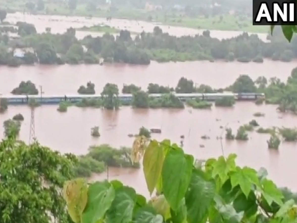 Maharashtra govt seeks airlift of passengers stranded in train stuck