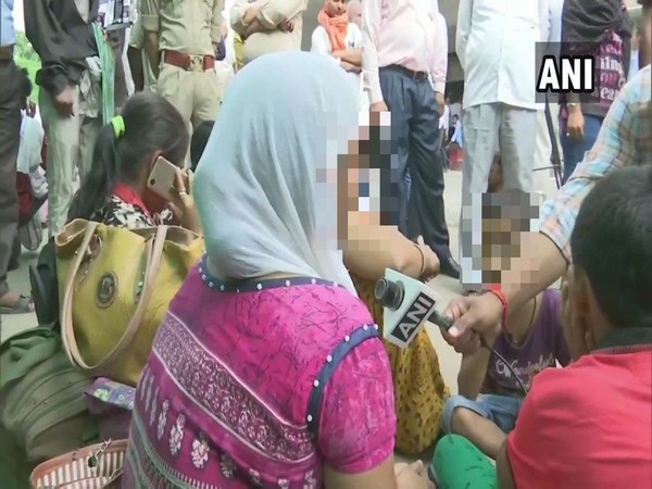 Unnao rape case: Family members, Congress workers stage protest outside trauma centre in Lucknow