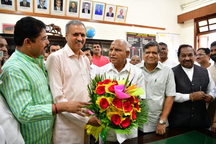 Vishweshwar Hegde Kageri all set to become Karnataka assembly speaker?