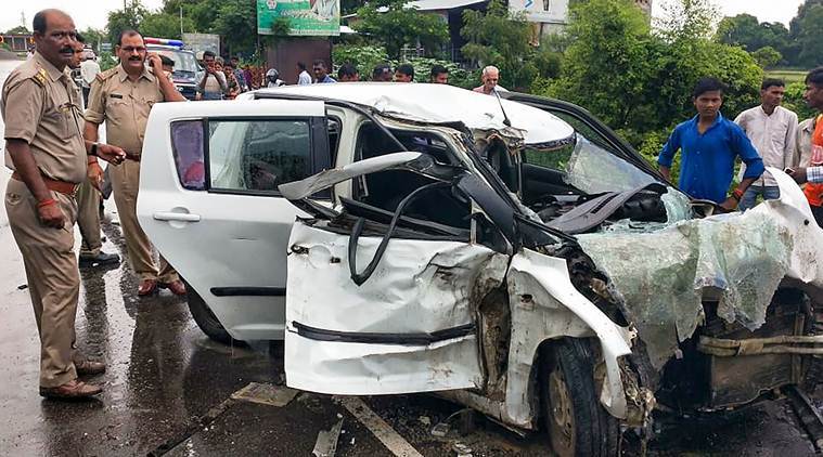 Unnao case: SC modifies its order, keeps in abeyance transfer of accident case to Delhi