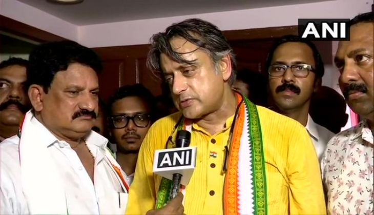 Court reserves order on framing of notice in defamation case filed against Shashi Tharoor