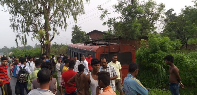 Maharashtra: 14 children injured after bus skids off road in Palghar