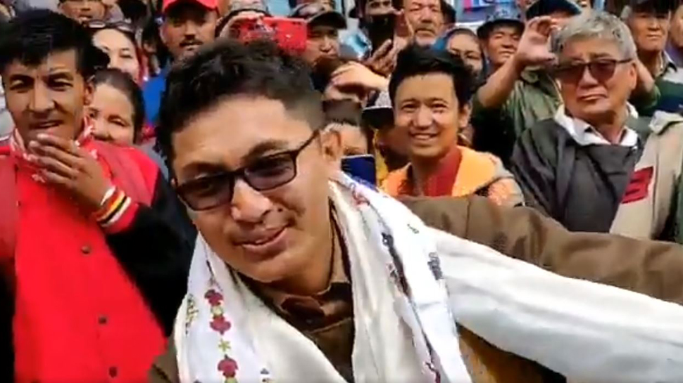 Ladakh MP Jamyang Tsering Namgyal shows dance moves during Independence Day celebrations
