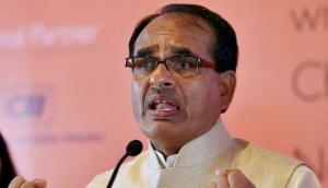 CM Shivraj Singh Chouhan accuses Kamal Nath of doing bad politics during COVID-19 crisis