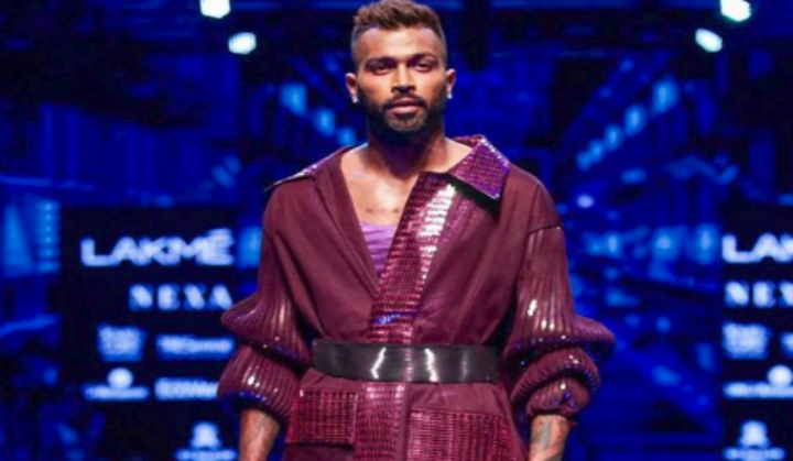 Hardik Pandya trolled for walking the ramp at Lakme fashion week; watch video