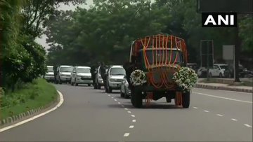 Arun Jaitley's final journey: Countless tearful goodbyes for the BJP stalwart