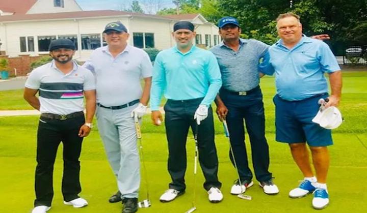 MS Dhoni still sporting bandana, plays golf with Kedar Jadhav on National Sports Day