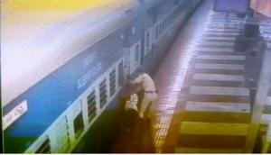 Hyderabad: RPF constable saves life of train passenger