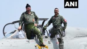 IAF Chief BS Dhanoa, Abhinandan Varthaman fly MiG-21 together