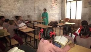 Jammu-Kashmir: Daughter of laborer teaches students hailing from financially weaker section 
