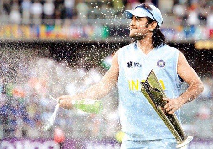 India celebrates #12YearsOfCaptainDhoni as it becomes top trend on Twitter