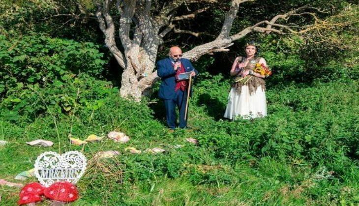 wedding with tree