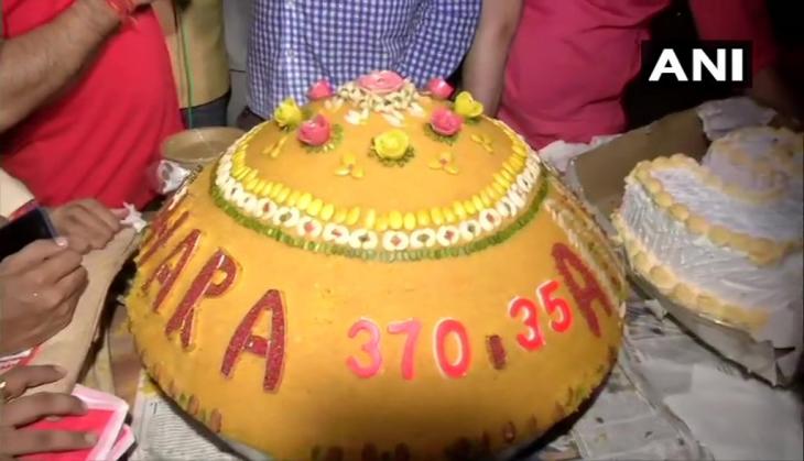 Narendra Modi Birthday: Delhi BJP chief Manoj Tiwari celebrates PM Modi's birthday at India Gate
