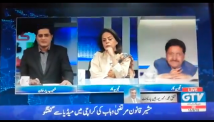 Watch: Pakistani analyst falls off chair during live debate leaves Twitterati in splits