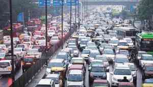 Waterlogging disrupts traffic on NH-48, heavy congestion at Narsinghpur