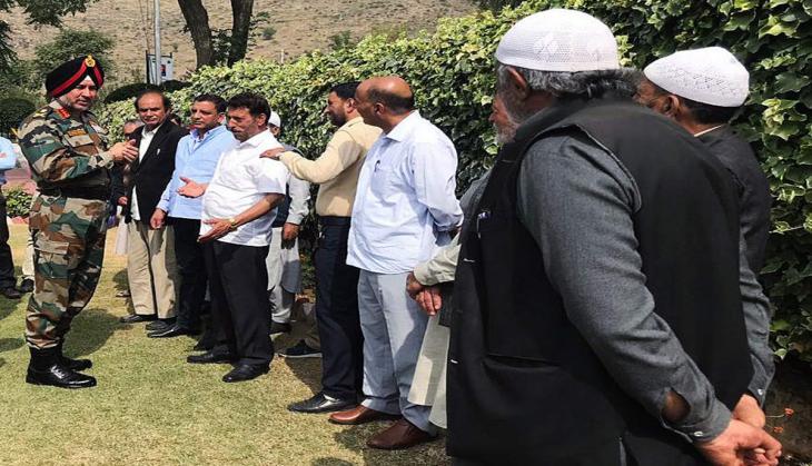 Army commander reaches out to locals in south Kashmir