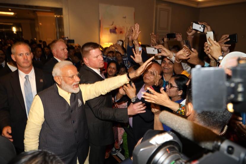 PM Modi accorded warm welcome by Indian diaspora in New York