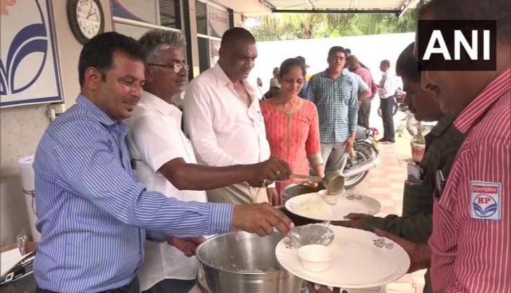 Motor Vehicles Act: Petrol pump distributes free refreshments at pollution checking centres