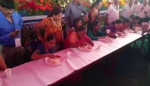 Idli Eating Competition: 60-yr-old woman wolfs down 6 idlis in a minute, wins competition in Karnataka