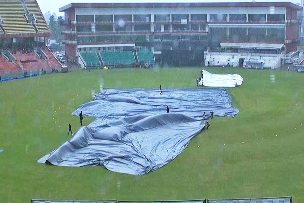 Rain interrupts match between India and South Africa
