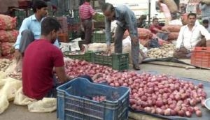  Maharashtra: Onion prices go up as crops damaged by rainfall, consumers worried 