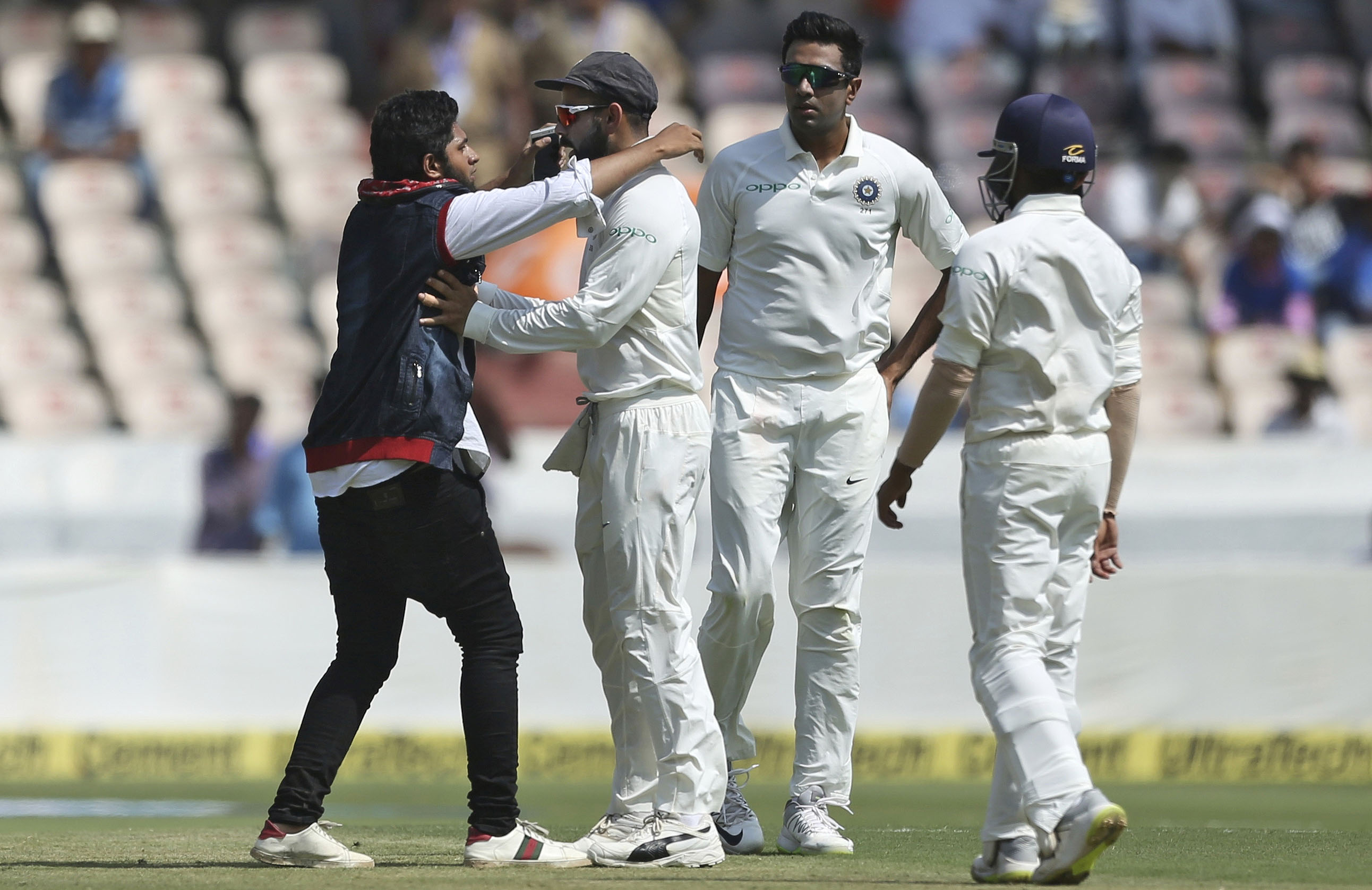 Watch: Virat Kohli's fan breaches security barrier to take selfie with him