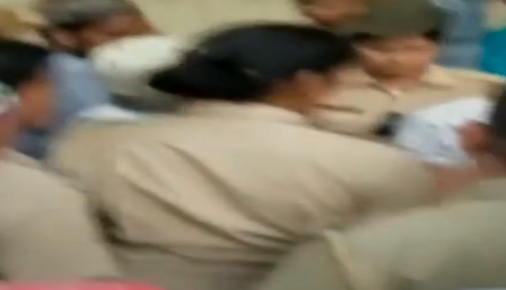 Woman constable slaps devotee at Ajmer Sharif Dargah, video goes viral