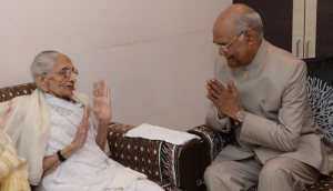 President Kovind meets PM Modi's mother in Gujarat