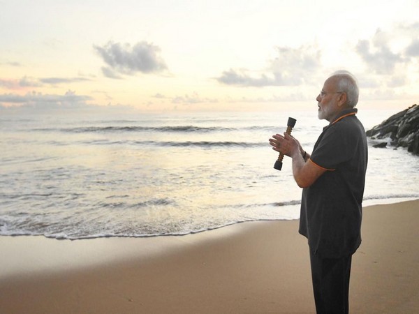 Morning stroll at Mamallapuram beach inspires PM Modi to write a poem