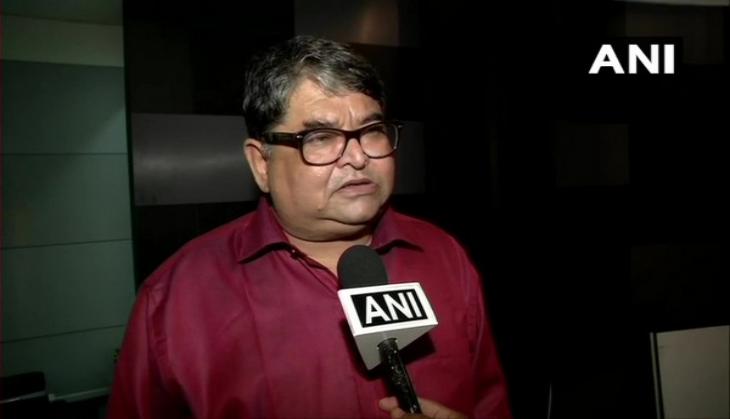 'Indira Gandhi was Savarkar's follower, you won't find a more secular man than him'