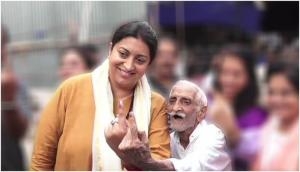 Maharashtra Polls 2019: Smriti Irani applauds 93-year-old former Army man for voting; says ‘he is an inspiration’