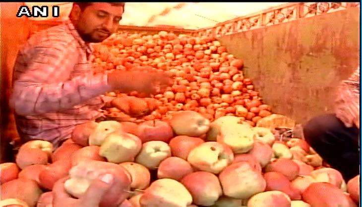 Kashmir businesses suffer Rs 10,000-crore hit