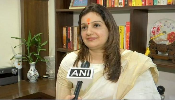 Shiv Sena's Priyanka Chaturvedi urges IT Minister to curb anti-women content, channels on social media 