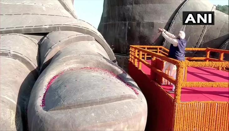 PM Modi pays floral tribute to Patel at Statue of Unity