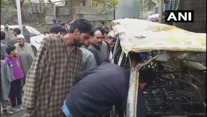 Two vehicles set ablaze in Jammu and Kashmir's Kulgam district