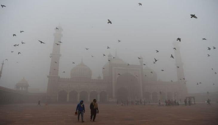 Delhi: SC advocate holds stubble burning responsible for spike in air pollution