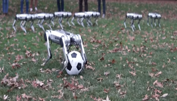 Believe it or not! These mini ‘robots’ give tough competition to football players; see video