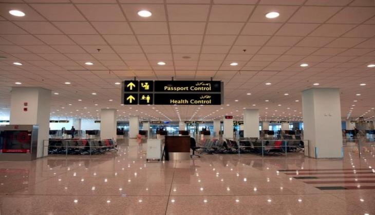 70-year-old American woman lies on floor of Islamabad airport in protest