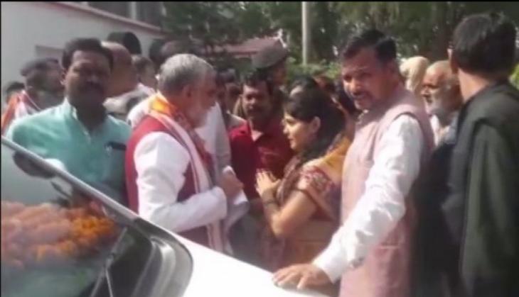 Health Minister Ashwini Choubey loses cool, shouts at protesters in Bihar's Buxar
