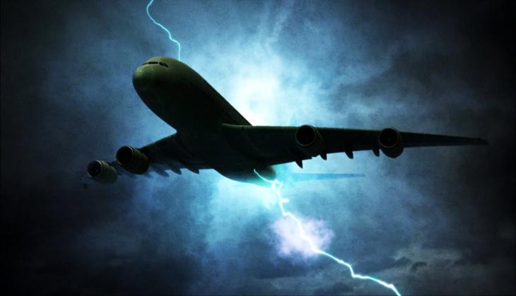 Pilot captures lightning bolt strikes near Emirates flight; check out hair-raising pic