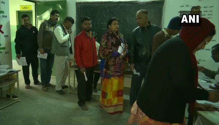 Jharkhand assembly election: Second phase of polling begins in 20 seats, CM Raghubar Das among candidates