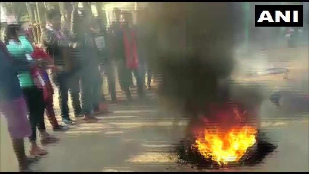 Anti-CAB bandh: Agitators set market on fire in Tripura