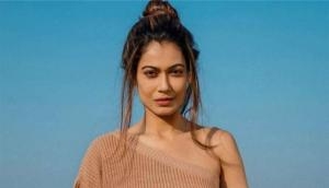 Once again Payal Rohatgi lands in legal trouble after her controversial tweet on Safoora Zargar