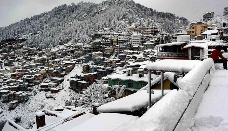 Himachal Pradesh: Cold wave continues; Kyelang shivers at 10.5 degree Celsius