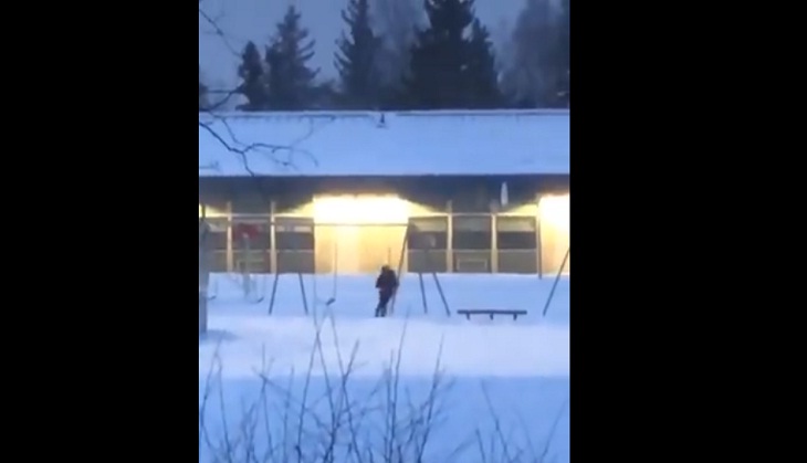 This viral illusion video of man enjoying on a swing will blow your fuse!