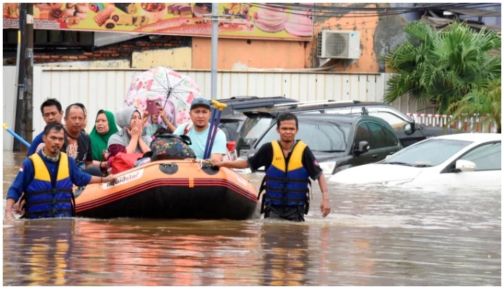 Indonesia Flood: Thousands in shelters as death toll hits 53