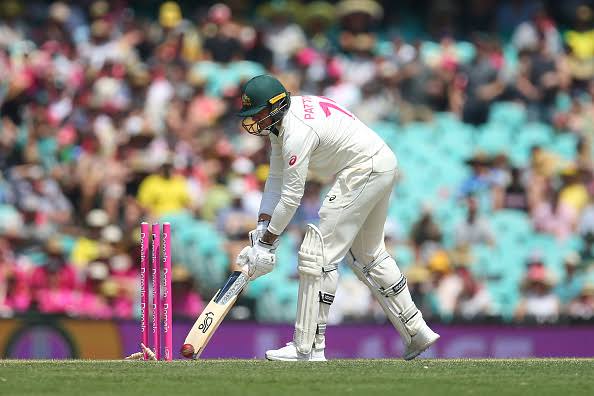 Watch: James Pattinson couldn't believe his luck as he was dismissed in comical fashion