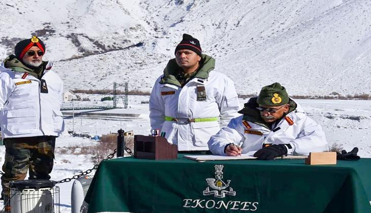 Army Chief MM Naravane visits forward posts in Siachen